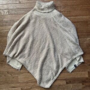 Anthropologie Akemi + Kin Poncho Sweater OS‎ Gold Metallic Shimmer Eyelash Cape
